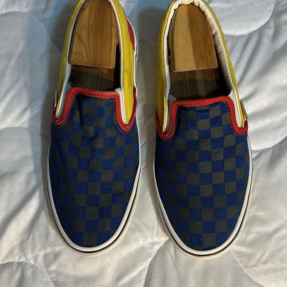 Vans Navy and Yellow Slipons Men’s 7, Women 8.5
